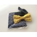 Set vlinderstrik pochet donkerblauw geel rood wit ''Hondjes''